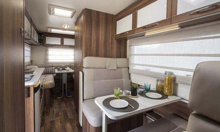 Go Outdoors Motor Home - Caravan Park - Photo3