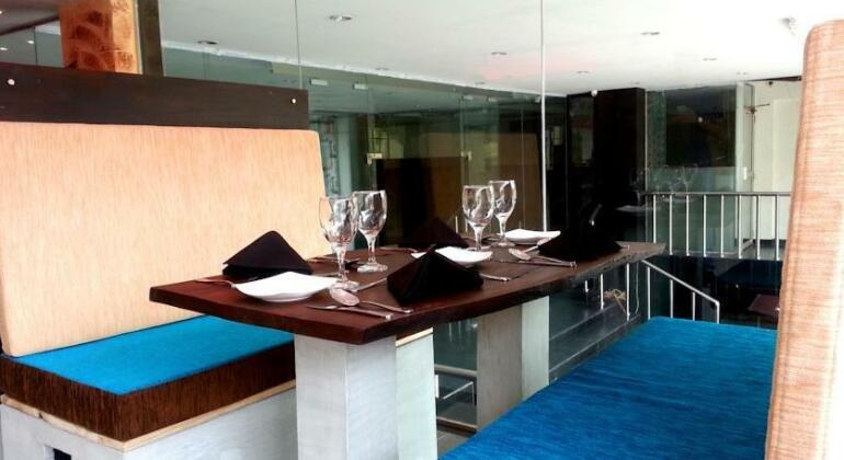 Green Palace Inn - Photo2