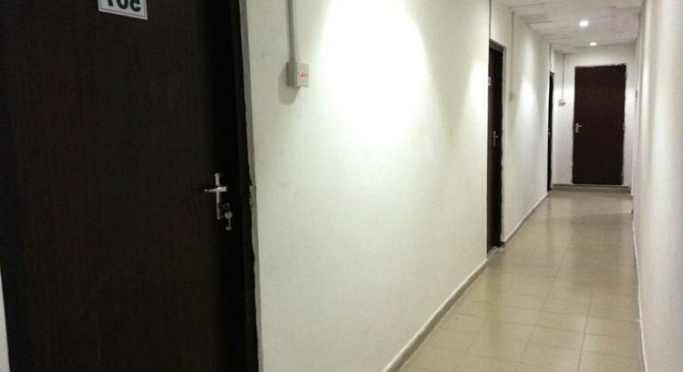 Green Palace Inn - Photo3