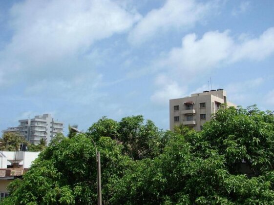 Ocean Breeze Apartment Colombo - Photo2