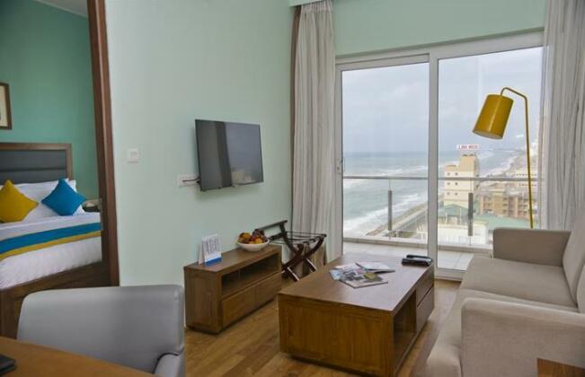 Ocean Edge Suites & Hotel Colombo - Photo4