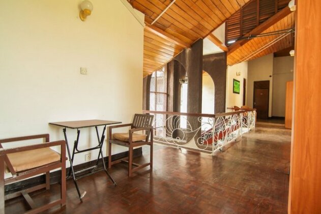 OYO 107 Tropic Inn - Photo5