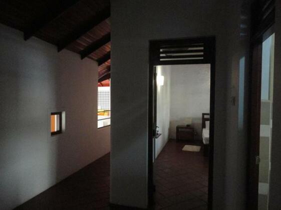 Robert Residence - Photo2