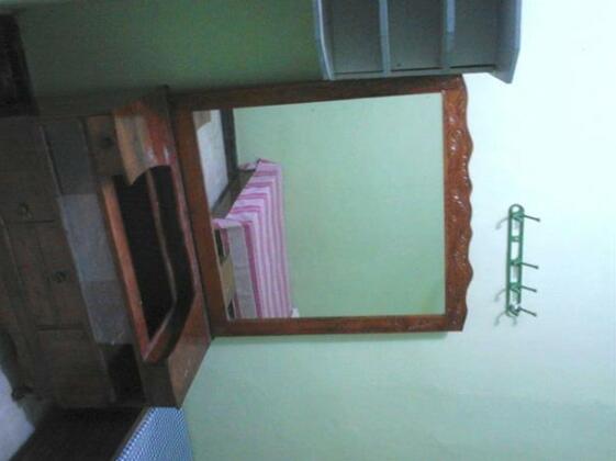 Suriyan Rest - Photo3