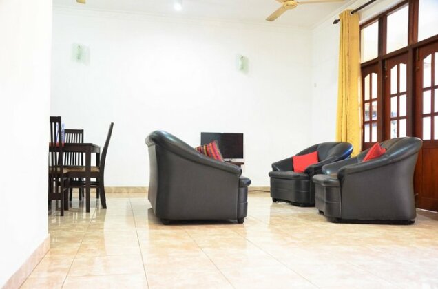 The Number 8 - Photo2