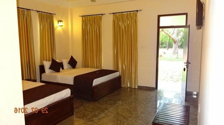 Sannasa Hotel - Photo4