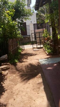 Laksiri Villa - Photo3
