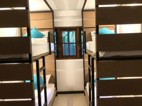Vitamin C Hostel Inn - Photo4