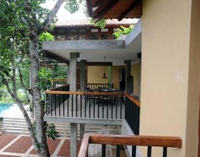 Villa Fourteen Kandy - Photo3
