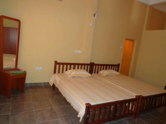 Anura Guest Inn - Photo4