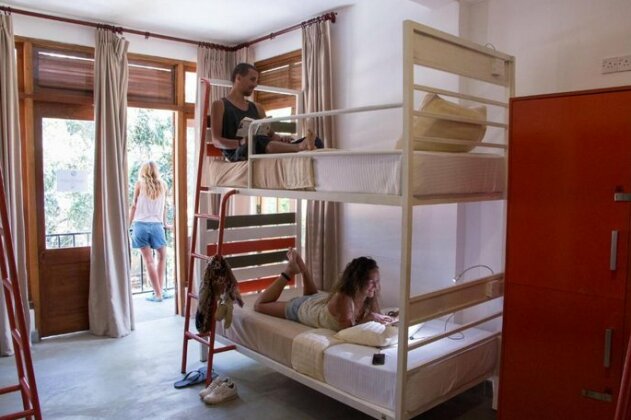 Hangover Hostels Ella - Photo4