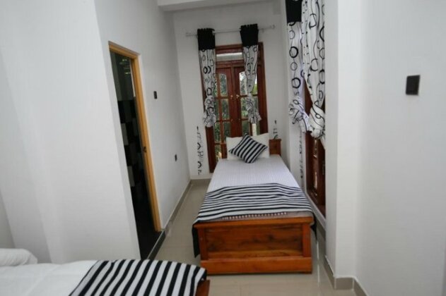 Isuru Homestay - Photo3