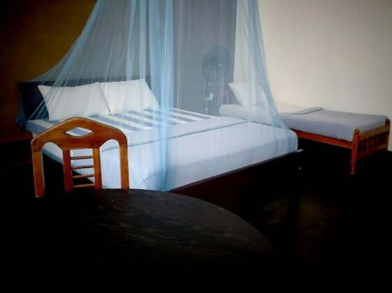 Monarch Ella Hotel and Hostel - Photo5