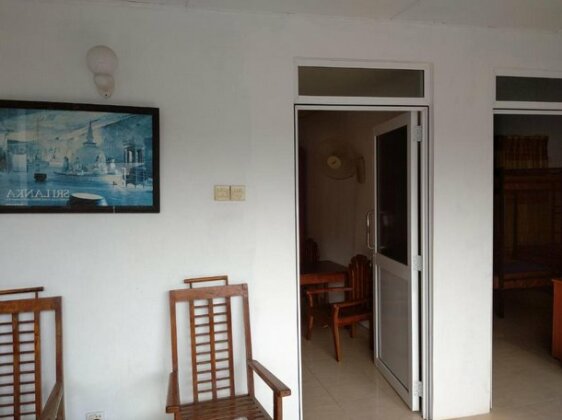 Udayanga Guest and Pub - Photo4