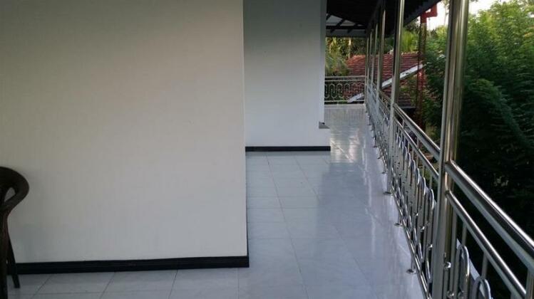 Chanas Home - Photo2