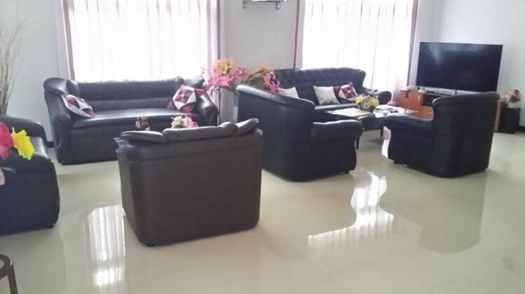 Chanas Home - Photo3