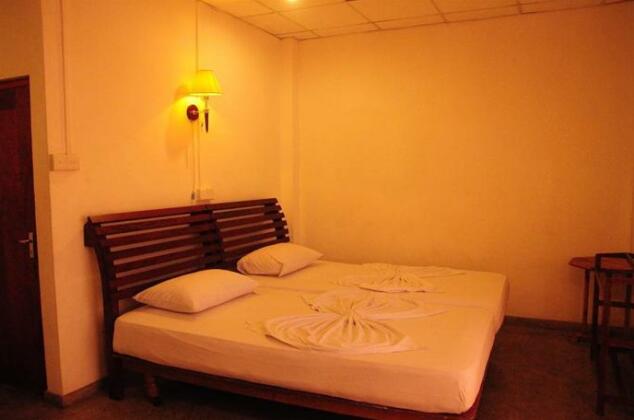Beach View Hotel Habaraduwa - Photo5
