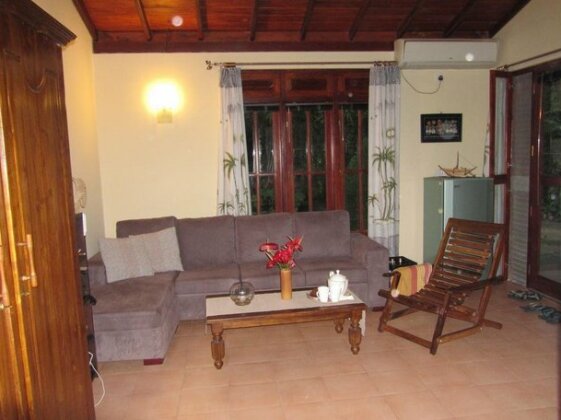 Mallis Guesthouse - Photo4