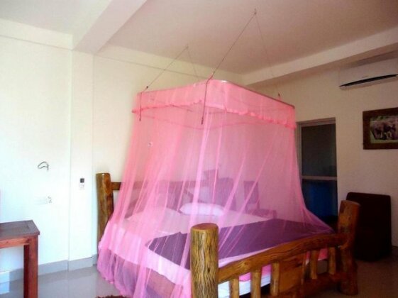 Hasthi Hotel - Photo3
