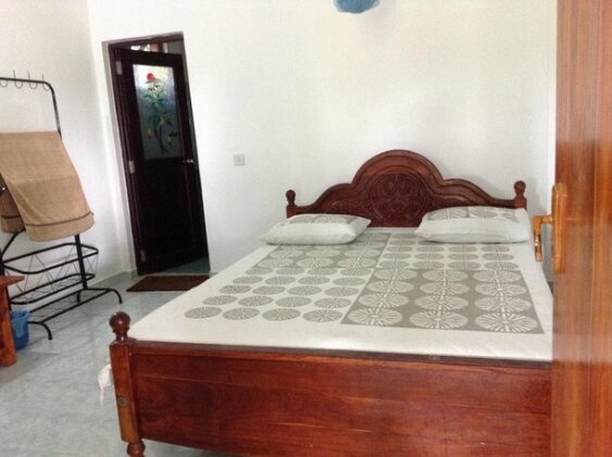 Lagoon Inn - Photo3