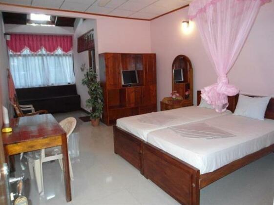 Sithmini Hotel - Photo2