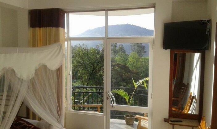 Lilly Guest Inn - Photo5
