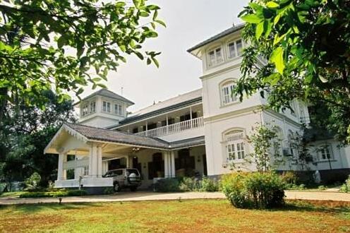 Manor House Kandy LKA - Photo2