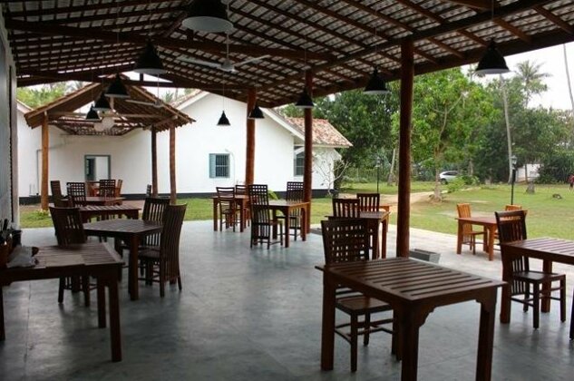 Cafe Ceylon Hikkaduwa - Photo4