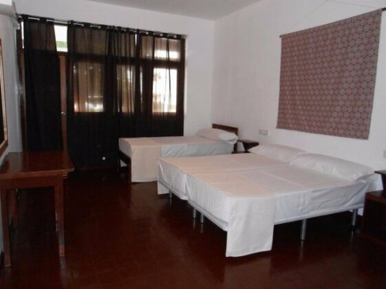 Coral Seas Beach Hikkaduwa - Photo4