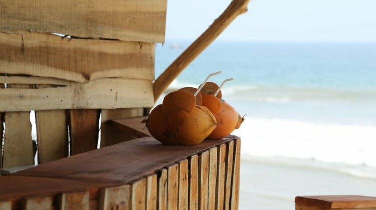 Freeze On Beach - Photo5