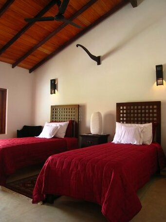Lake View Villa Hikkaduwa - Photo2