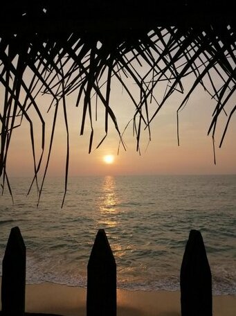 Madampa Sea Side Lodge - Photo2