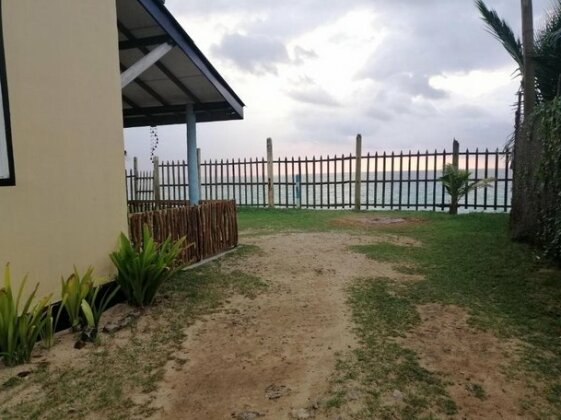 Madampa Sea Side Lodge - Photo4