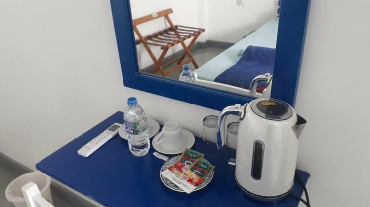The Blue Stripe Inn - Photo3