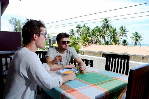 YKD Tourist Rest Hikkaduwa - Photo3