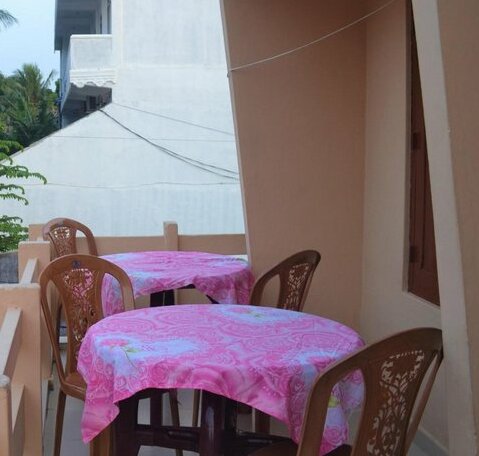 Bobbi INN ROOM - Photo2