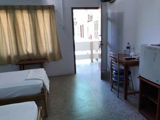 Gnaanams Hotel and Restaurant - Photo5
