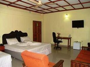 Green Grass Hotel & Restaurant - Photo3