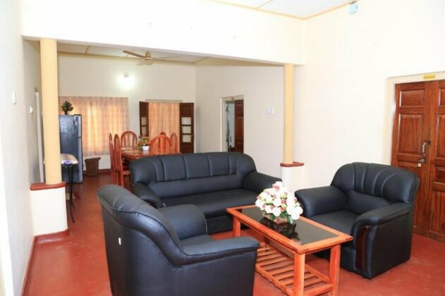 Homefeel Guest House & Tours - Photo2