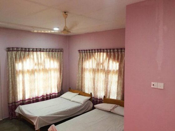 Sky Light Guest Inn - Photo4