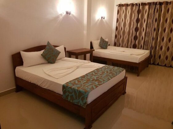 U S Hotel - Photo4