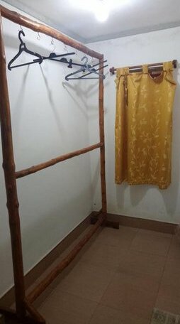 Roy's Inn Guest House - Photo4