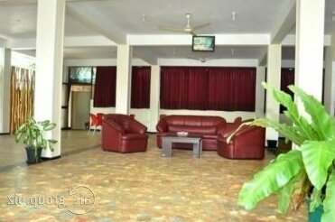 Green Shadows Beach Hotel - Photo2