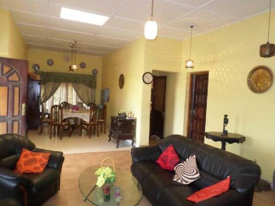 Ameelia Lodge Inn - Photo5