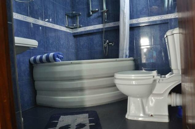 Blue Ribbon Guest - Photo5