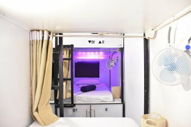 Bunk Planet - Photo3