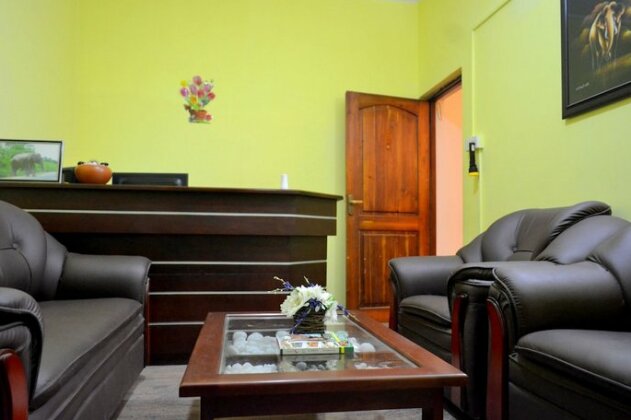 Capital Regency - Photo4