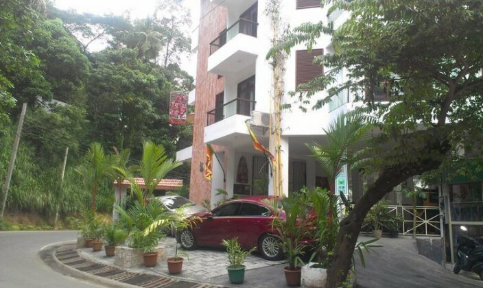Eagle's Residence - Photo3