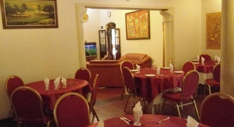 Kandy Lake Reach Hotel - Photo3