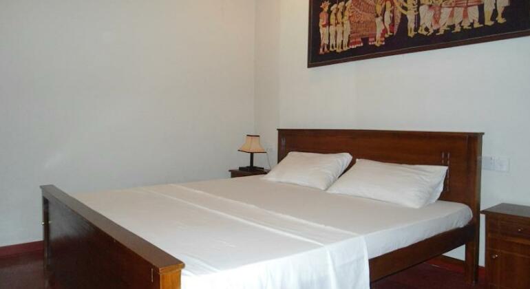Kandy Lake Reach Hotel - Photo5